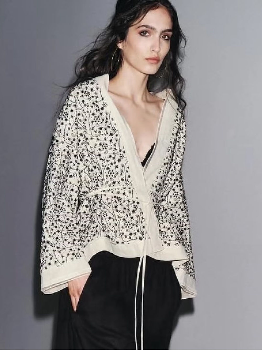 Limited Edition Zara Linen Blend Black Embroidered Kimono in Beige